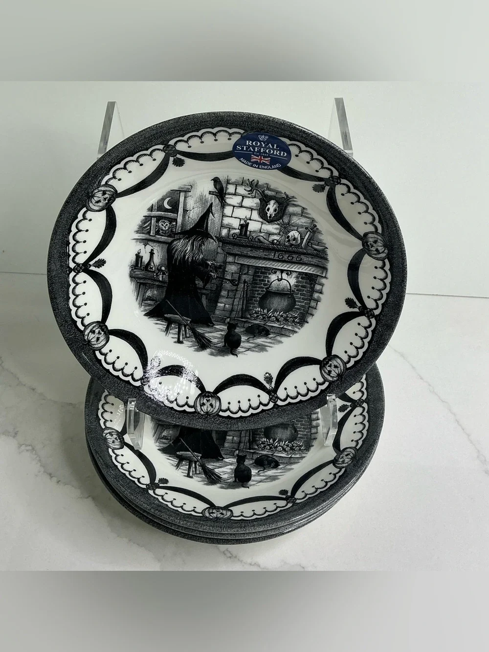 4 Royal Stafford Soup Pasta Bowls Witch With Black Cat 8” Halloween New